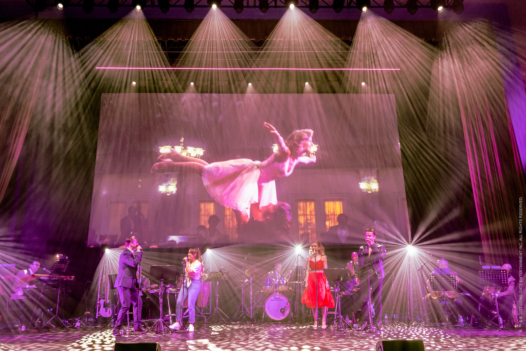 Dirty Dancing’in unutulmaz aşkı ve müzikleri Harbiye sahnesine taşınıyor