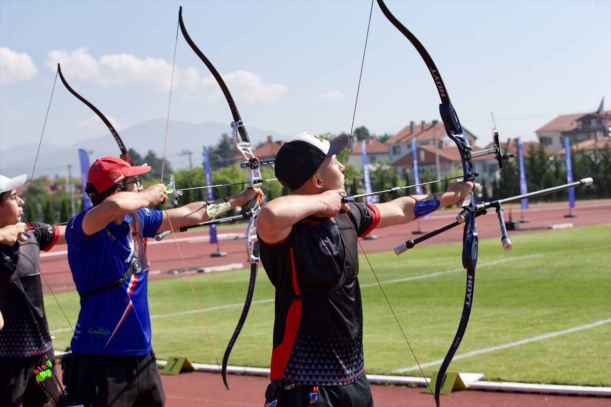 18 ve 21 Yaş Altı Açık Hava Türkiye Okçuluk Şampiyonası, Bolu’da başladı