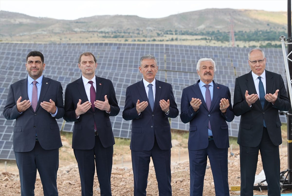 Cumhurbaşkanı Erdoğan, 2025 Yılı Yenilenebilir Enerji Yatırımları Toplu Açılış Töreni’nde konuştu: (2)