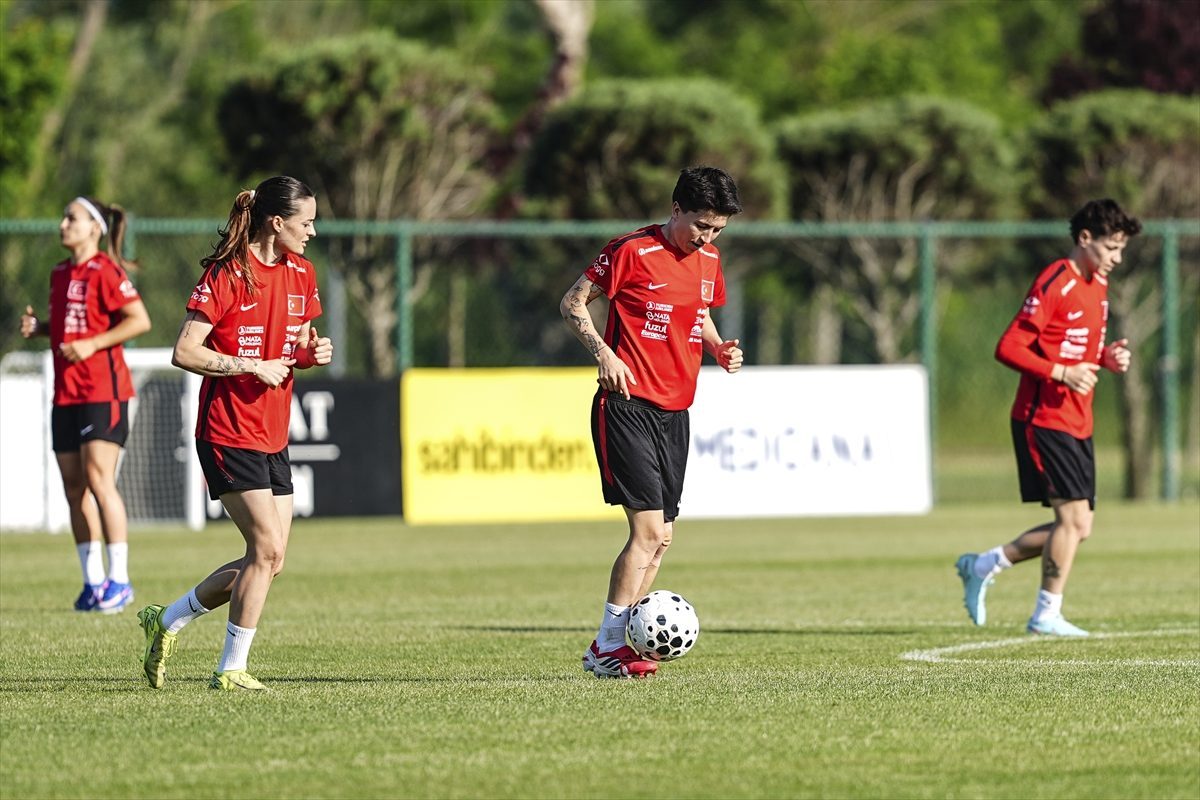 A Milli Kadın Futbol Takımı’nda medya günü düzenlendi