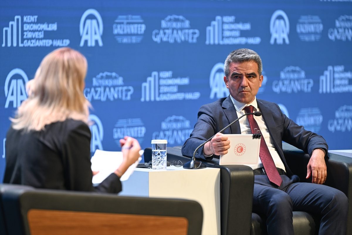 AA Kent Ekonomileri Zirvesi’nde “Üretim, İhracat ve Gümrüklerde Yeni Dönem” paneli gerçekleştirildi