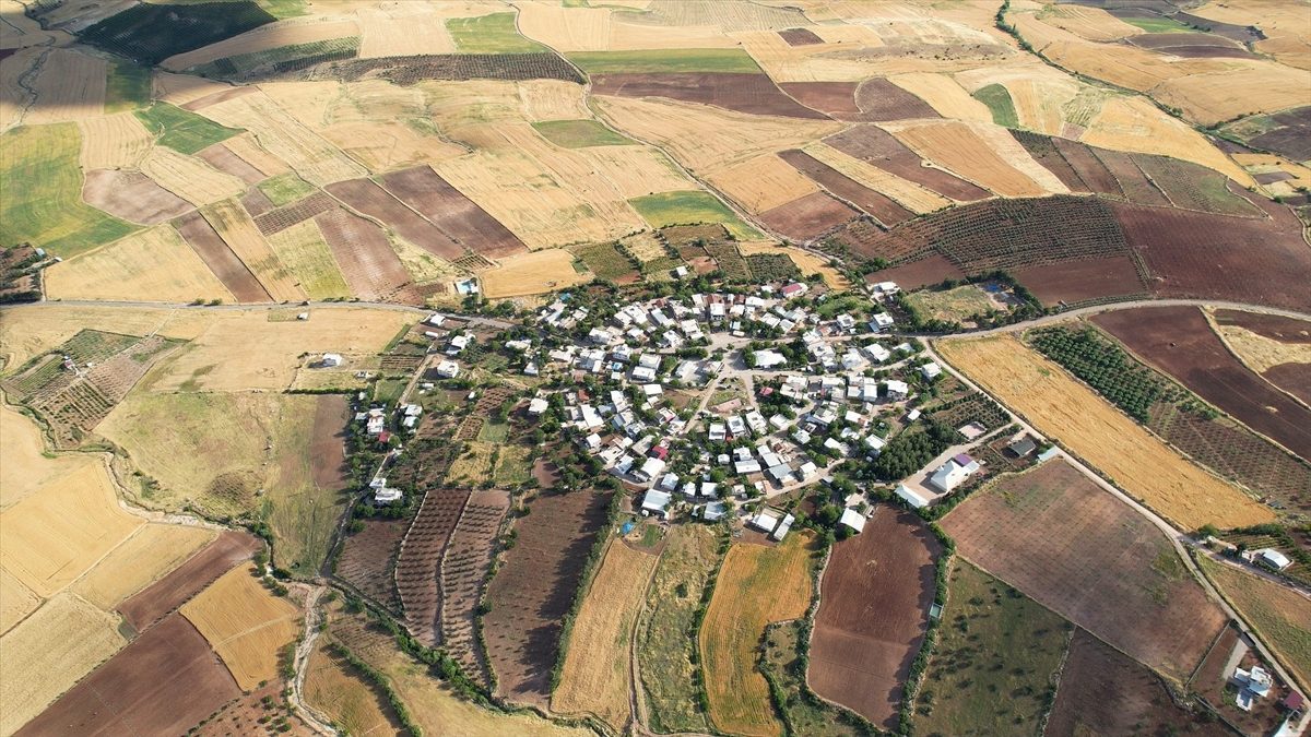 Adıyaman’da “dairesel köy” sıra dışı mimarisiyle dikkati çekiyor