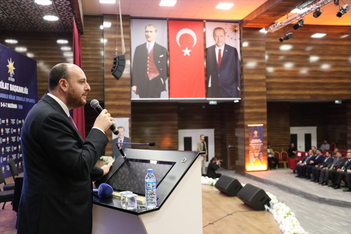AK Parti Genel Başkan Yardımcısı Büyükgümüş, Van’da konuştu: