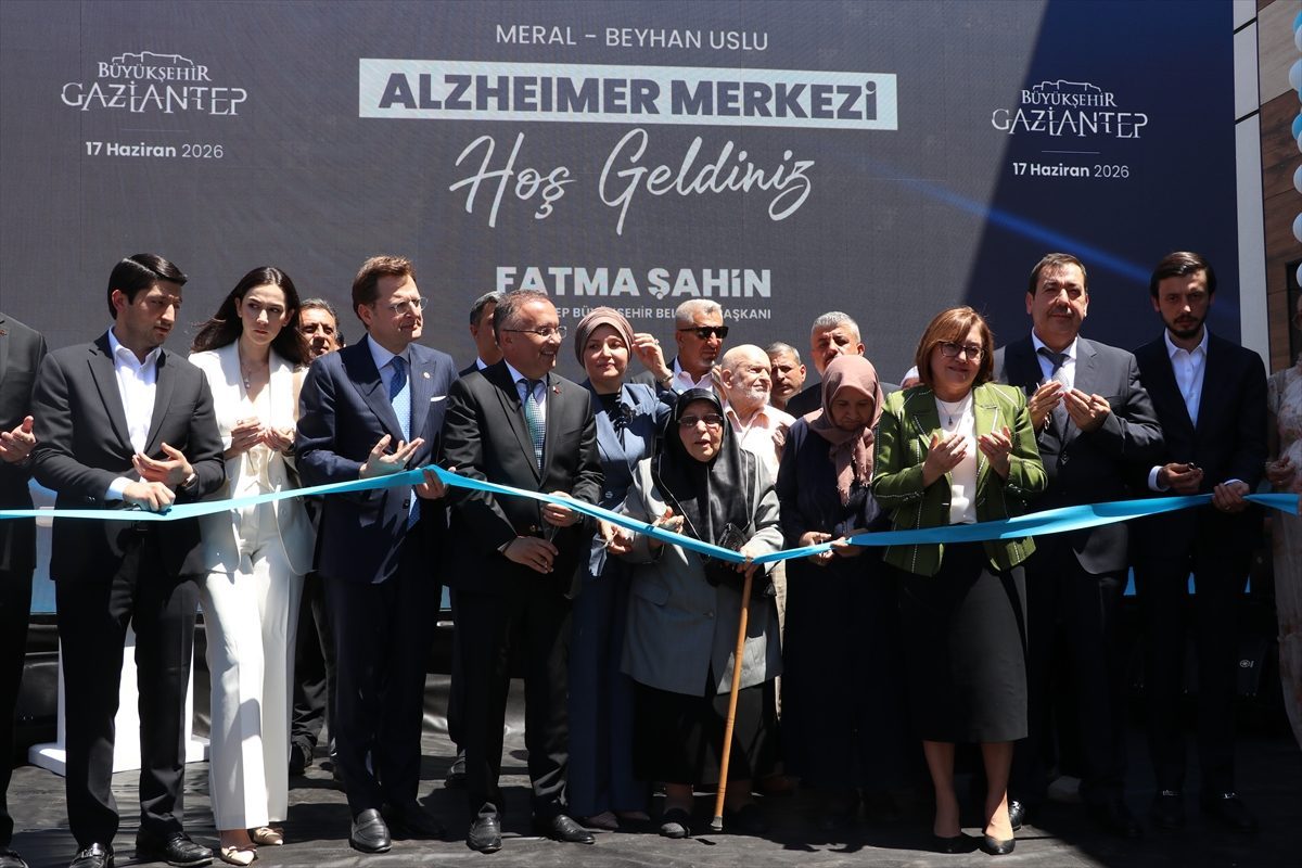 AK Parti Genel Başkan Yardımcısı Yerebakan, Gaziantep’te Alzheimer merkezinin açılışına katıldı: