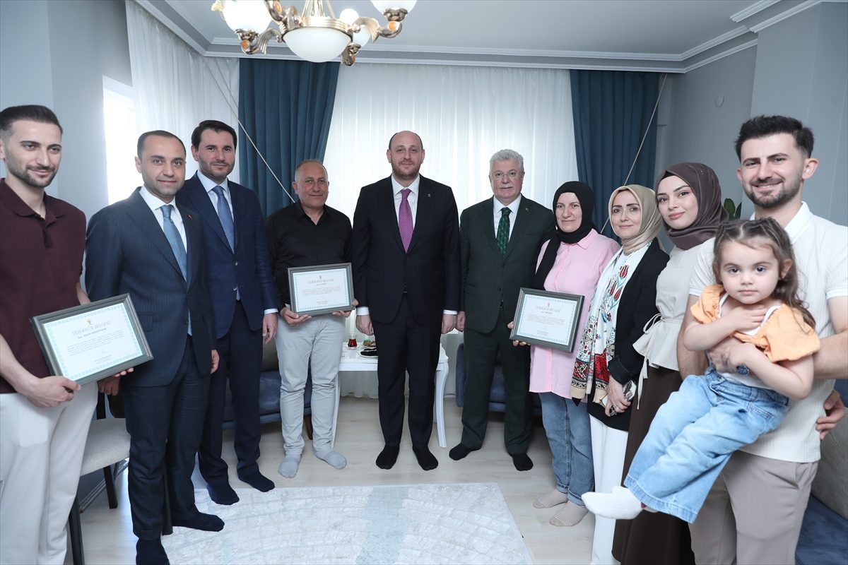 AK Parti’den 11 milyonu aşan üyesine Cumhurbaşkanı Erdoğan imzalı teşekkür belgesi