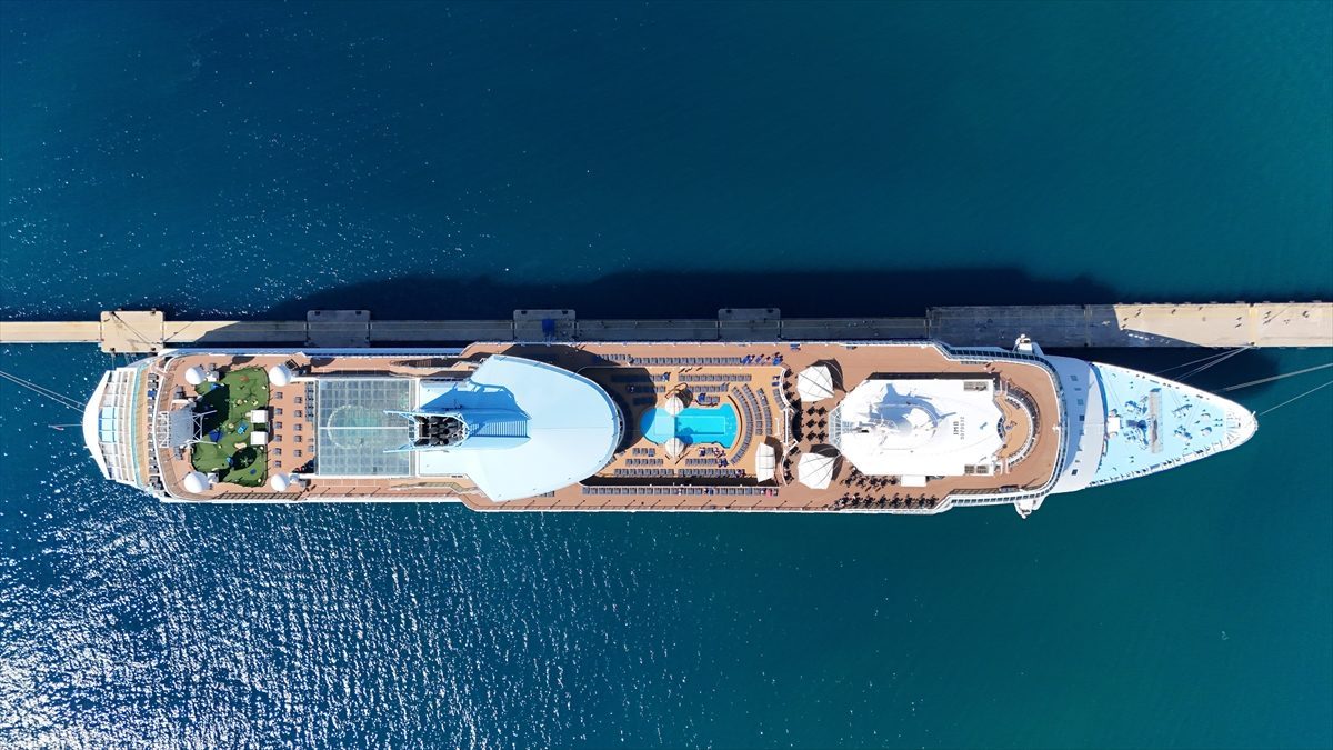 Alanya’ya “Marella Discovery” kruvaziyeriyle 1749 turist geldi