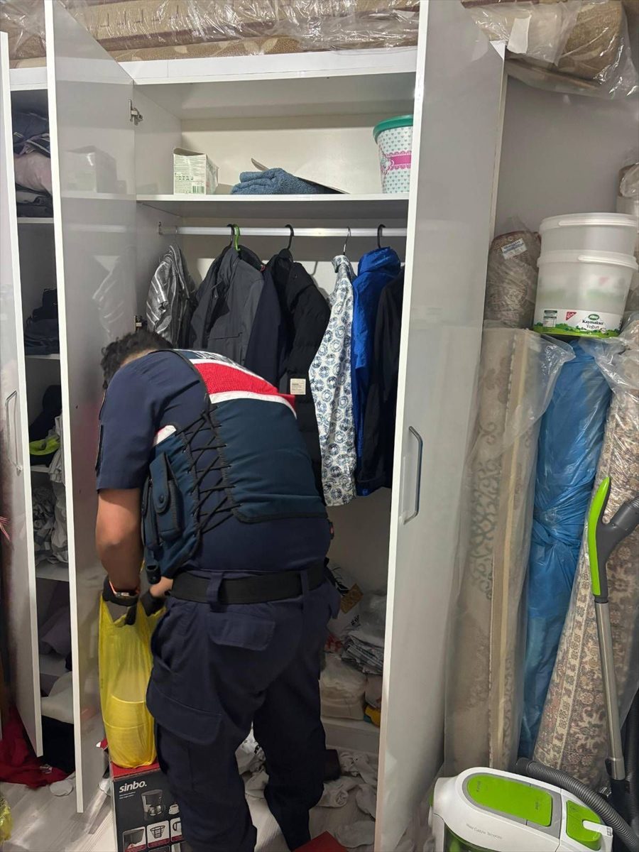 Antalya merkezli 27 ilde düzenlenen yasa dışı bahis operasyonunda 72 kişi yakalandı