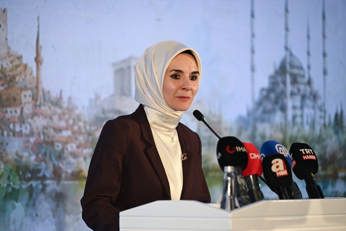 Bakan Göktaş, “ALLY for Future: Genç Müslüman Kadınlar Liderlik Programı”nın kapanışında konuştu: