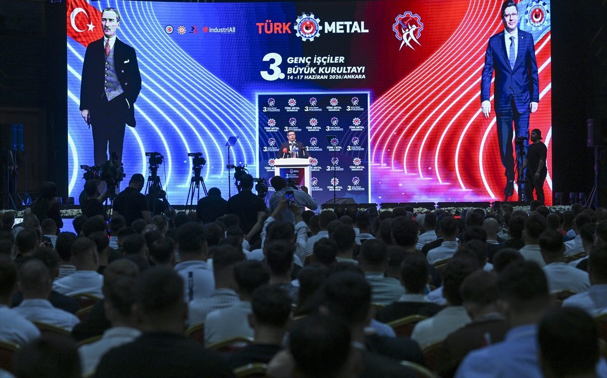 Bakan Işıkhan, “Türk Metal Sendikası 3. Genç İşçiler Kurultayı”nda konuştu: