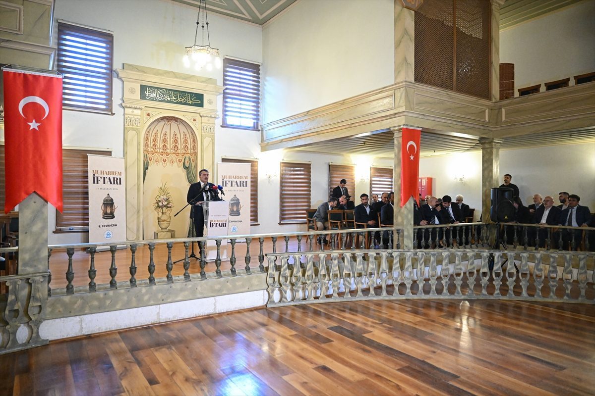 Bakan Tekin, “Muharrem Ayı Oruç Açma ve Lokma Paylaşımı” programına katıldı: