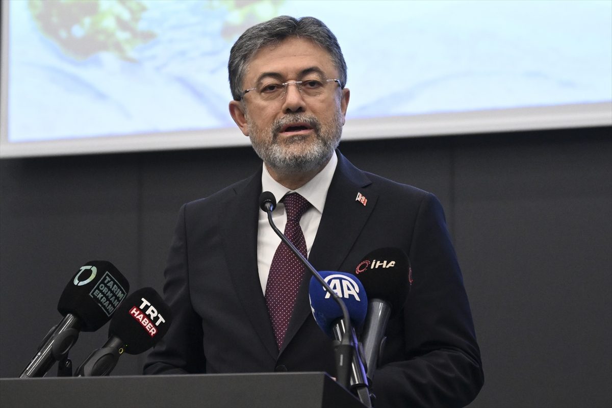 Bakan Yumaklı “Kurakçıl Peyzaj ve Türkiye Su Atlası” tanıtım programında konuştu: