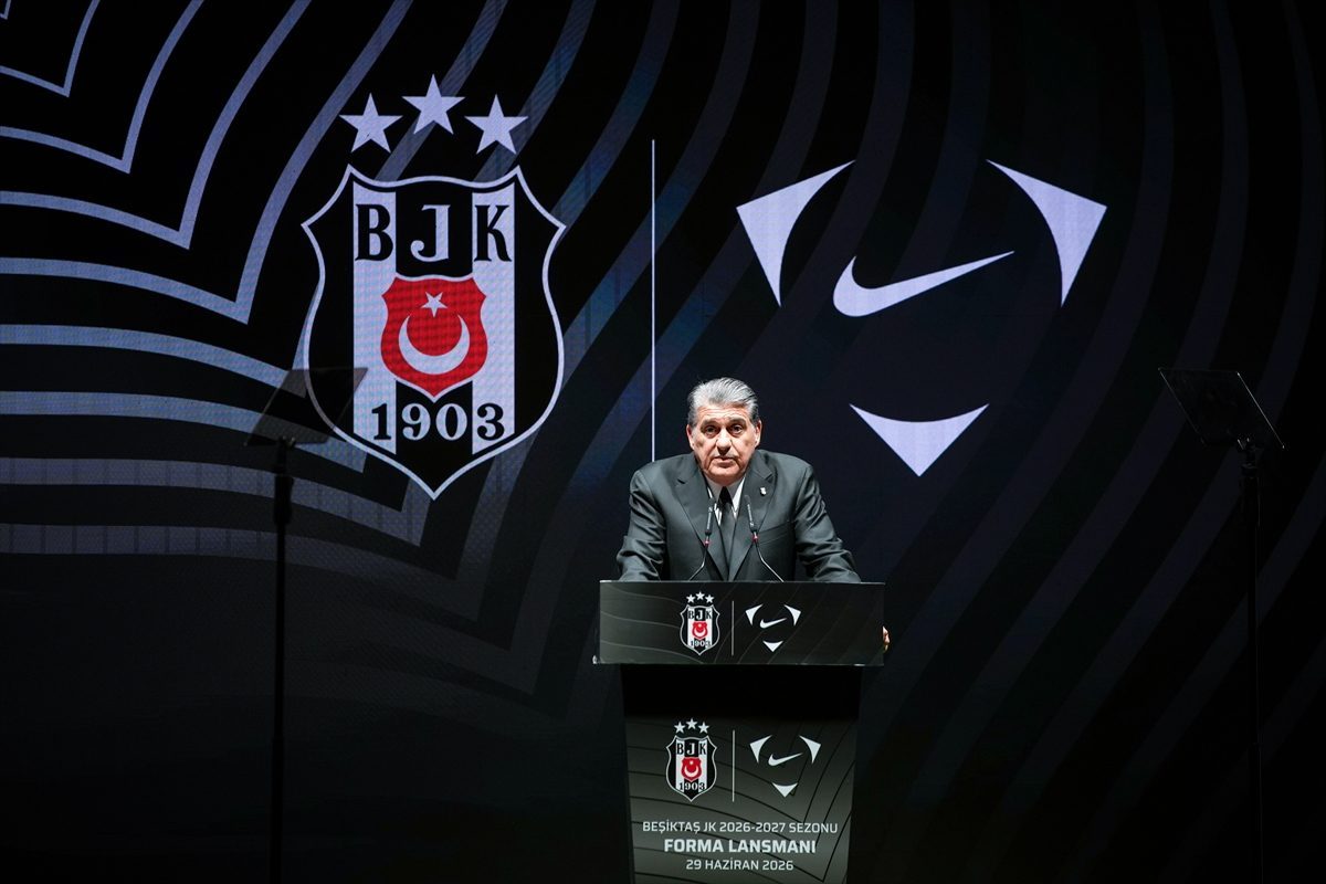 Beşiktaş’ın yeni sezon formaları tanıtıldı