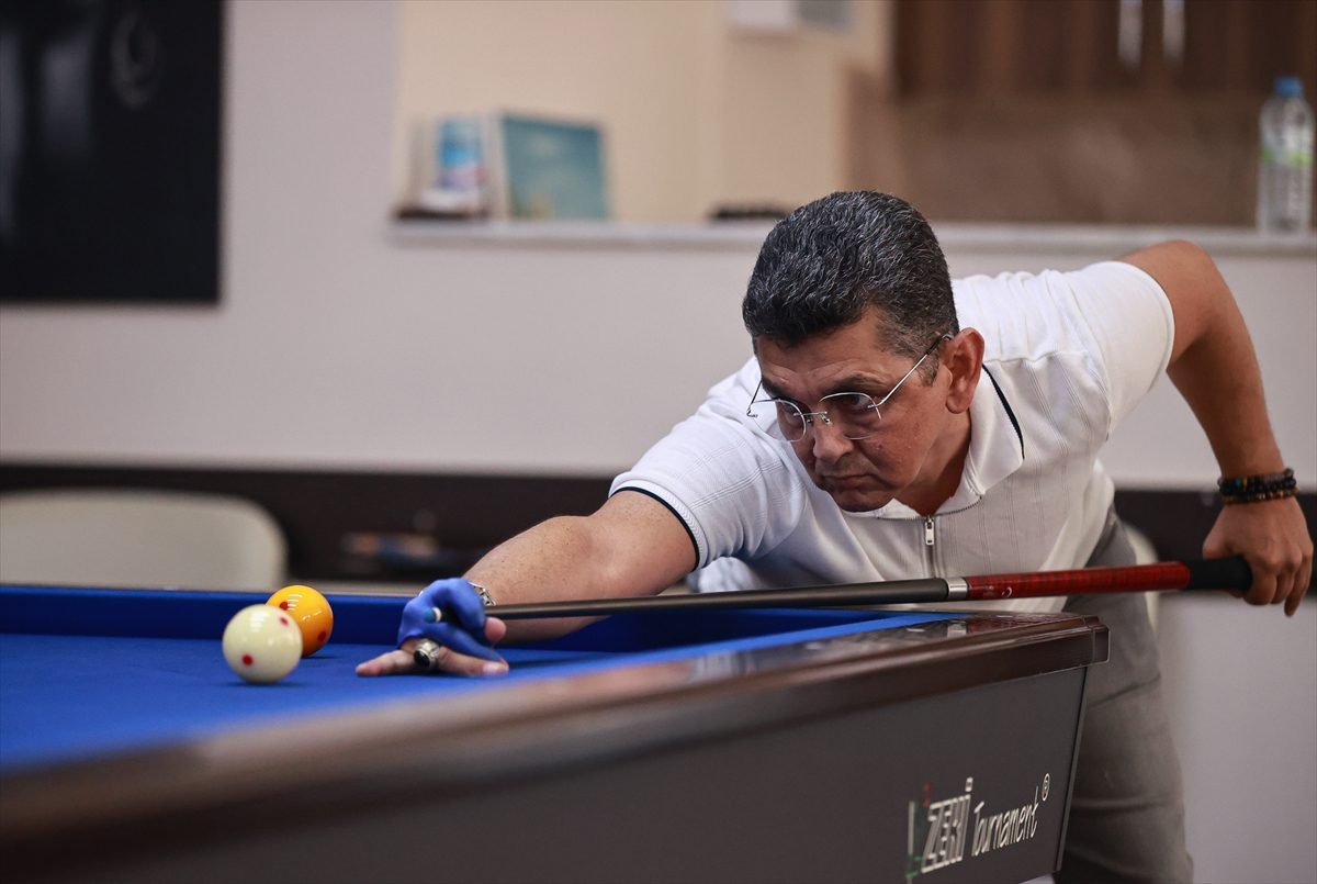 Bilardo tutkunu matematik öğretmeni Dünya Kupası’ndan başarıyla dönmek istiyor