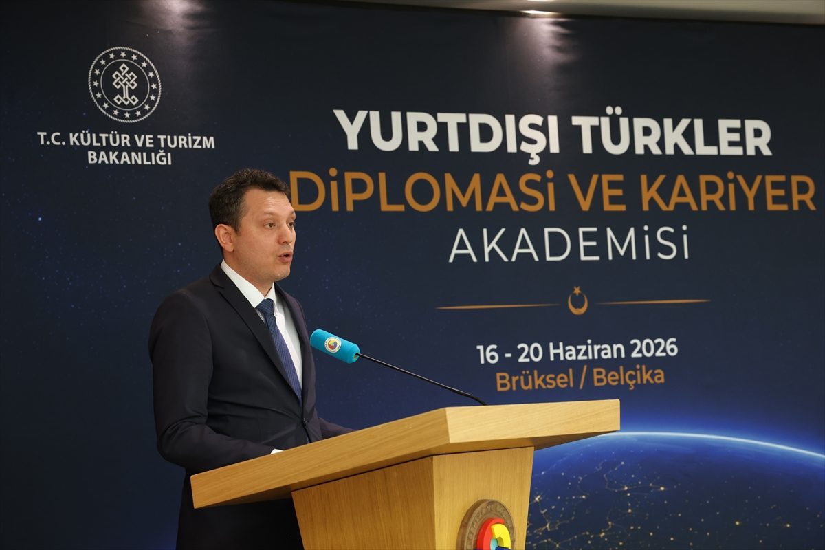 Brüksel’de YTB’nin “Diaspora Diplomasi ve Kariyer Akademisi” programı başladı