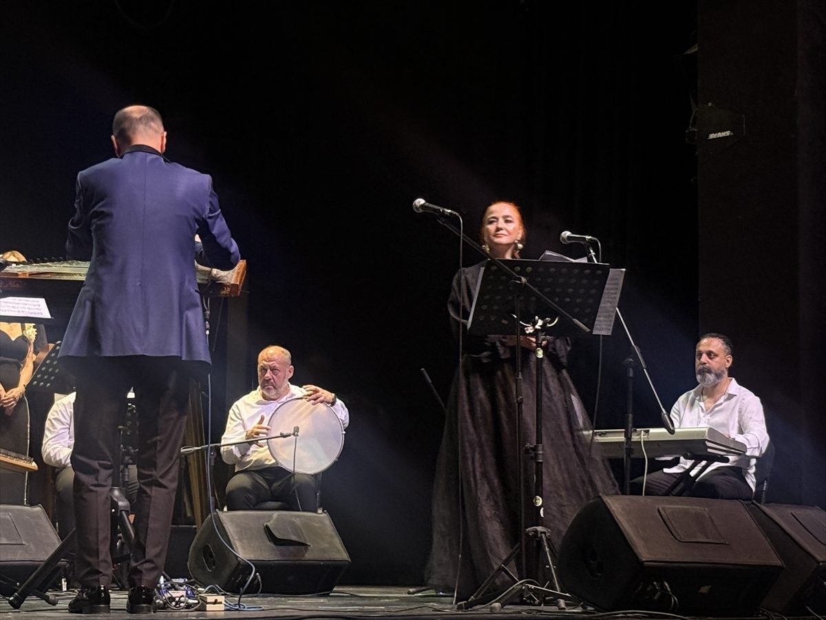 Bursa Kent Konseyi Türk Sanat Müziği Korosu’ndan “Yaza Merhaba” konseri