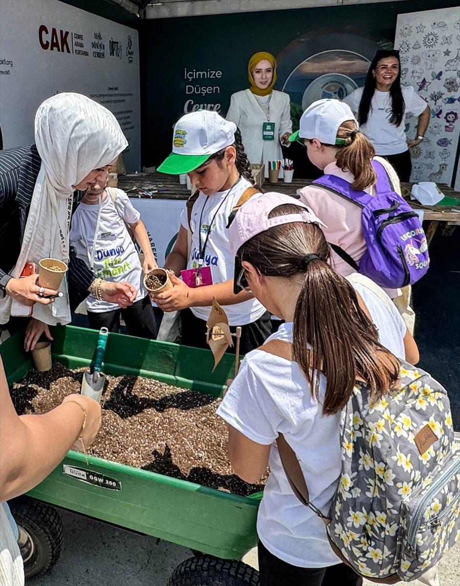 Cemre Vakfı, Sıfır Atık Festivali’nde çocuklar ve gençlerle buluştu