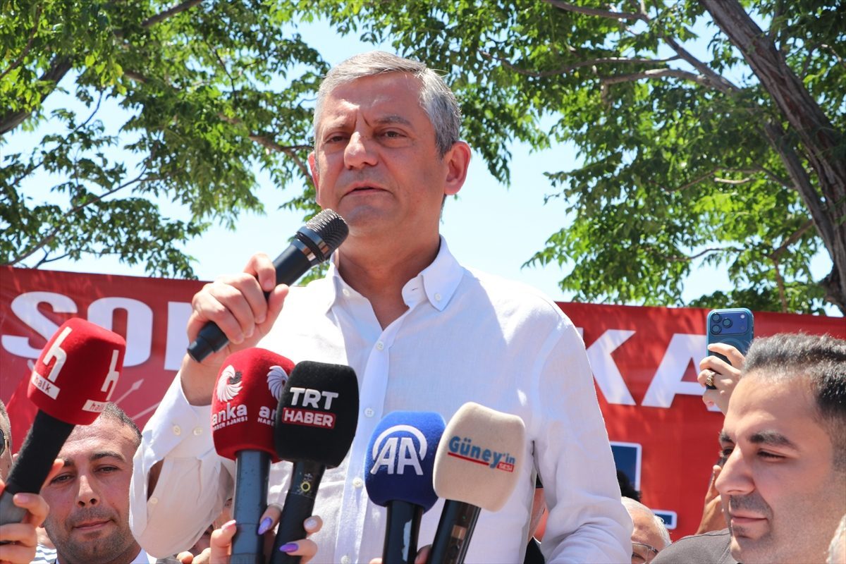 CHP Grup Başkanı Özel, Gaziantep’te temaslarda bulundu
