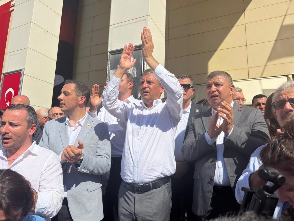 CHP Grup Başkanı Özel, İzmir’de konuştu: