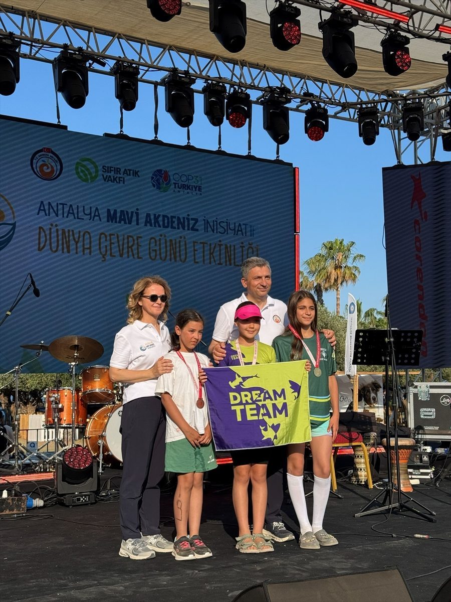 Corendon’dan Antalya Mavi Akdeniz İnisiyatifi’ne destek