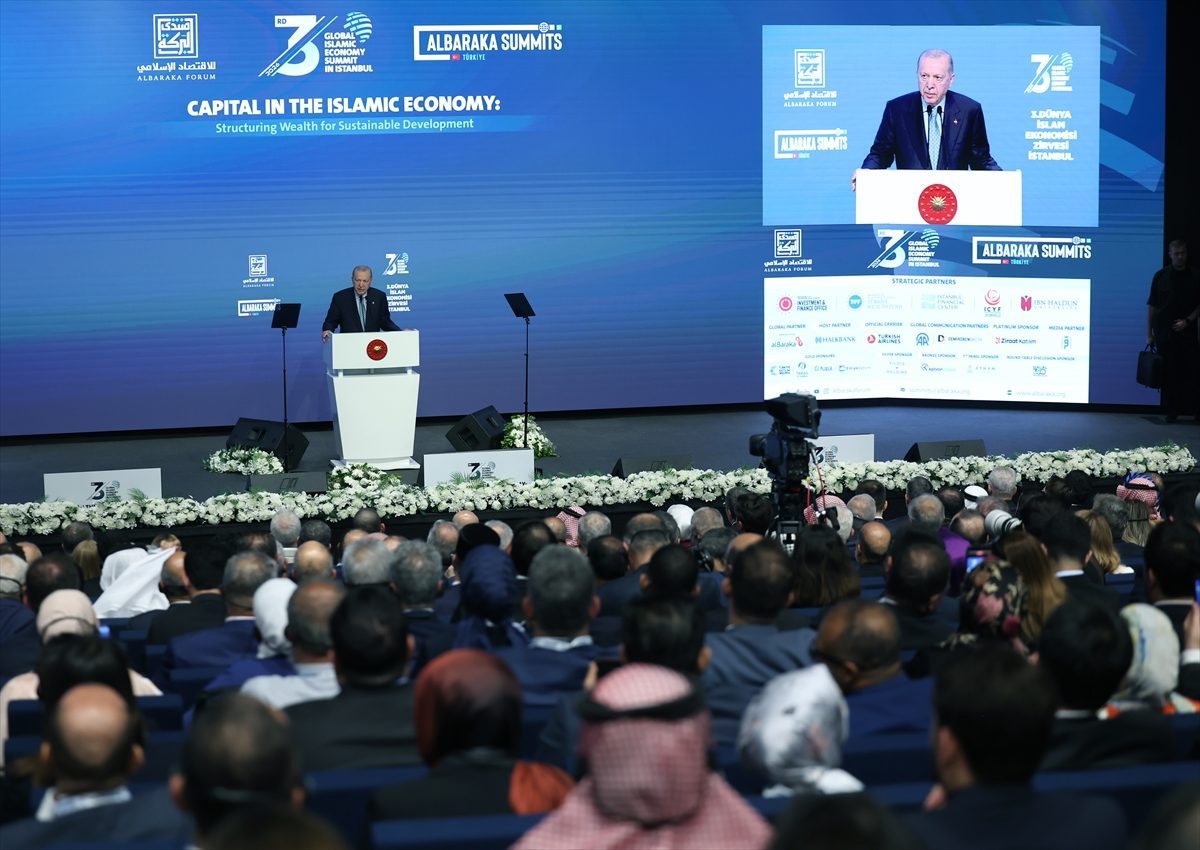 Cumhurbaşkanı Erdoğan, 3. Dünya İslam Ekonomi Zirvesi’nde konuştu:(1)
