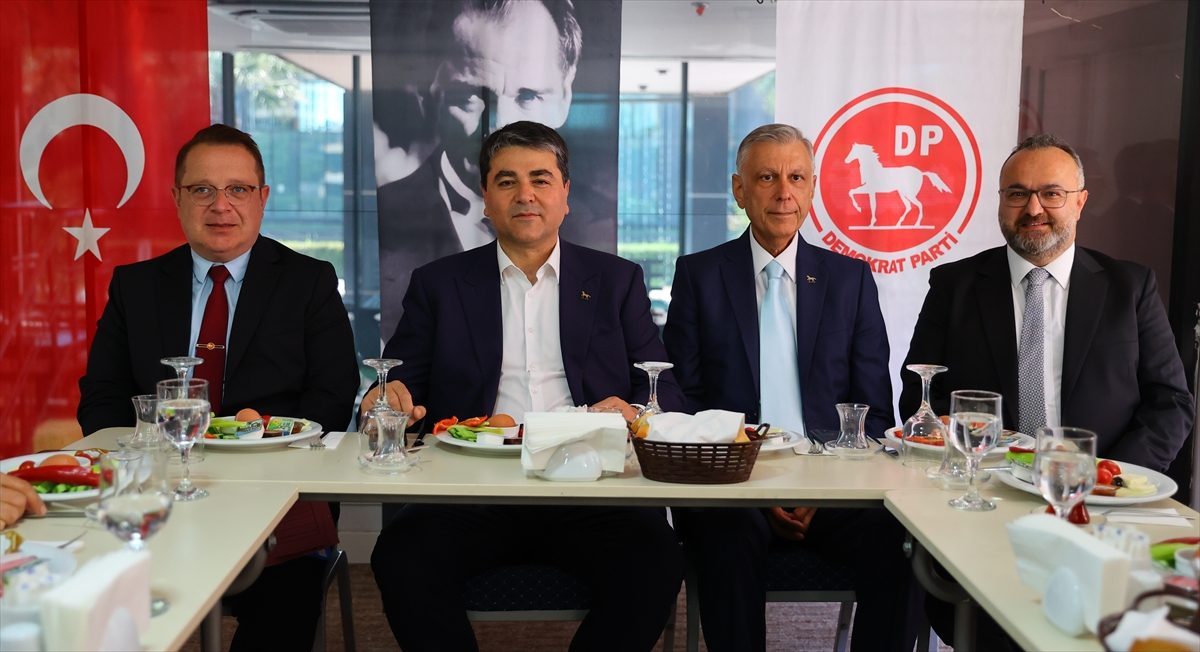 Demokrat Parti Genel Başkanı Uysal, Samsun’da konuştu:
