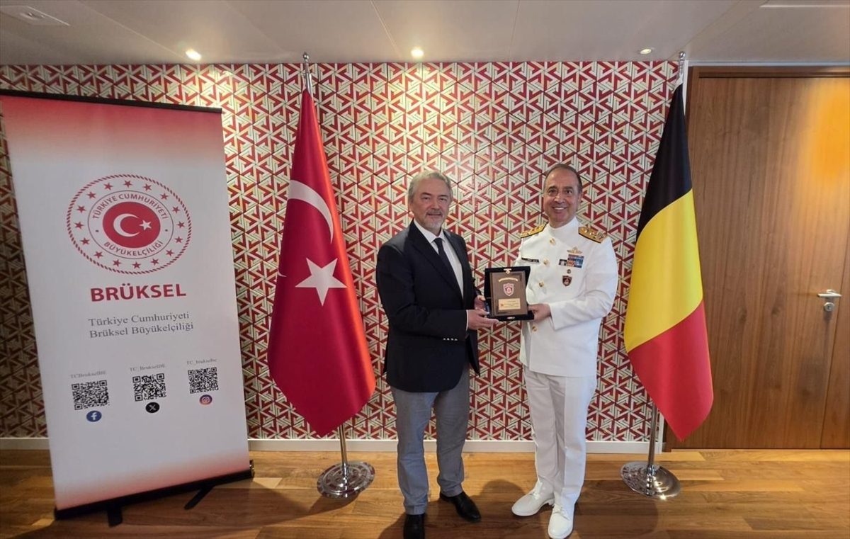 Deniz Kuvvetleri Komutanı Tatlıoğlu, Türkiye’nin Brüksel Büyükelçisi Tantekin’i ziyaret etti