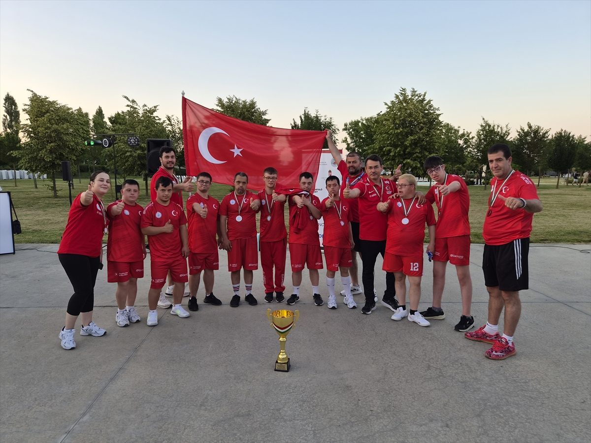 Down Sendromlu Basketbol Milli Takımı, dünya ikincisi oldu