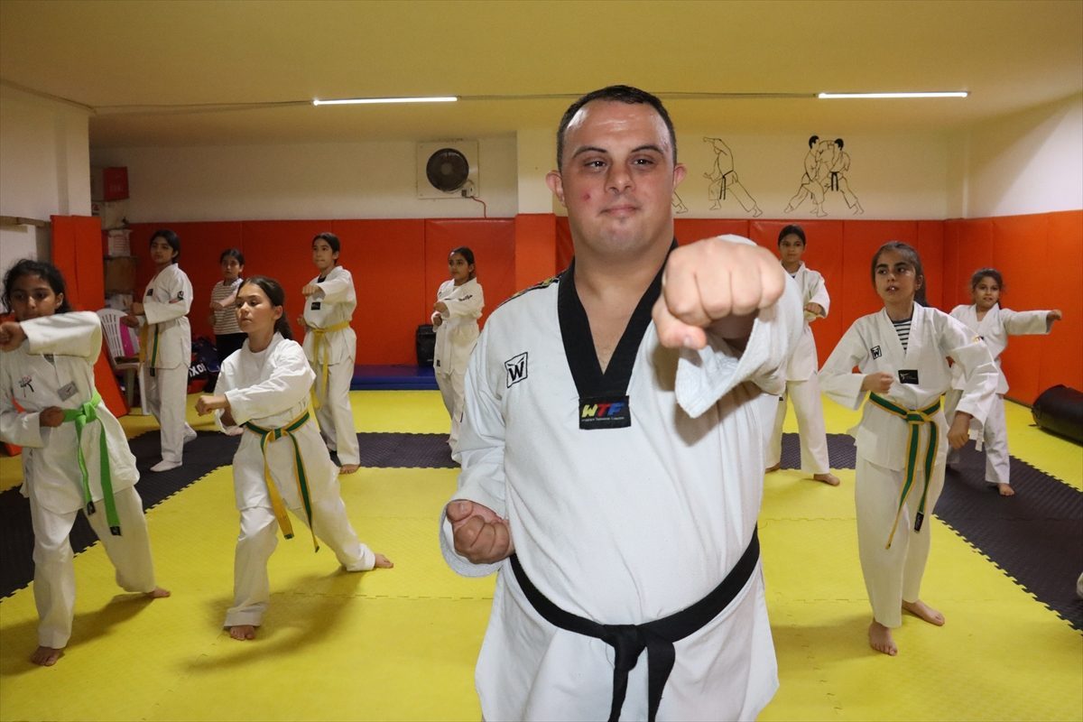 Down sendromlu İbrahim, spor ve sanatla hayata tutunuyor