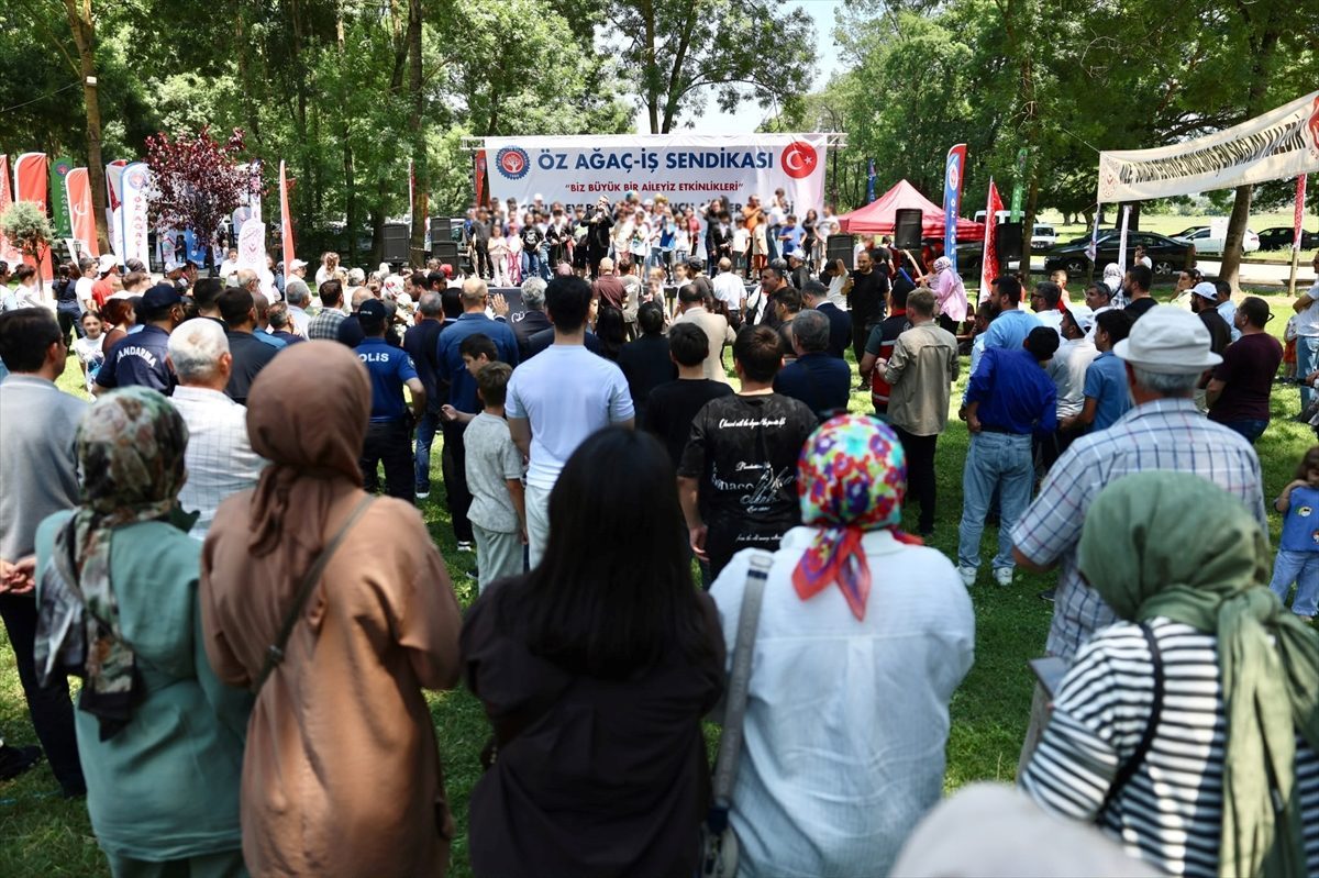 Düzce’de “Biz Büyük Bir Aileyiz” pikniği düzenlendi