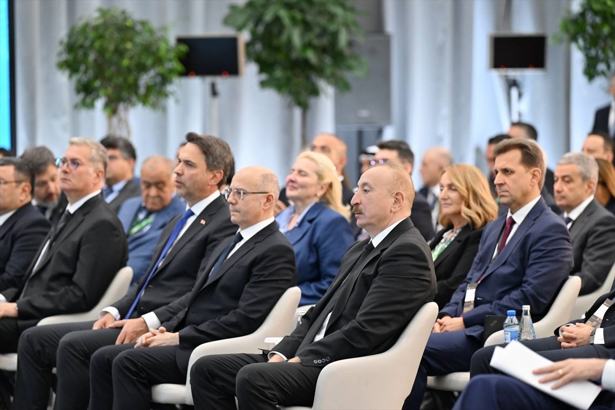 Enerji ve Tabii Kaynaklar Bakanı Bayraktar, Bakü Enerji Haftası’nın açılışında konuştu: