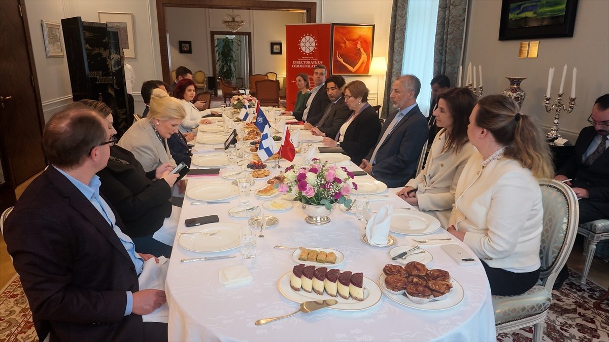 Finlandiya’da “Ankara Zirvesi Öncesinde Stratejik Belirsizlikleri Yönetmek” paneli düzenlendi