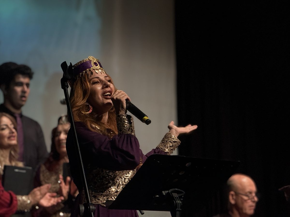 Bursa’da Harı-Bülbül Korosu konser verdi