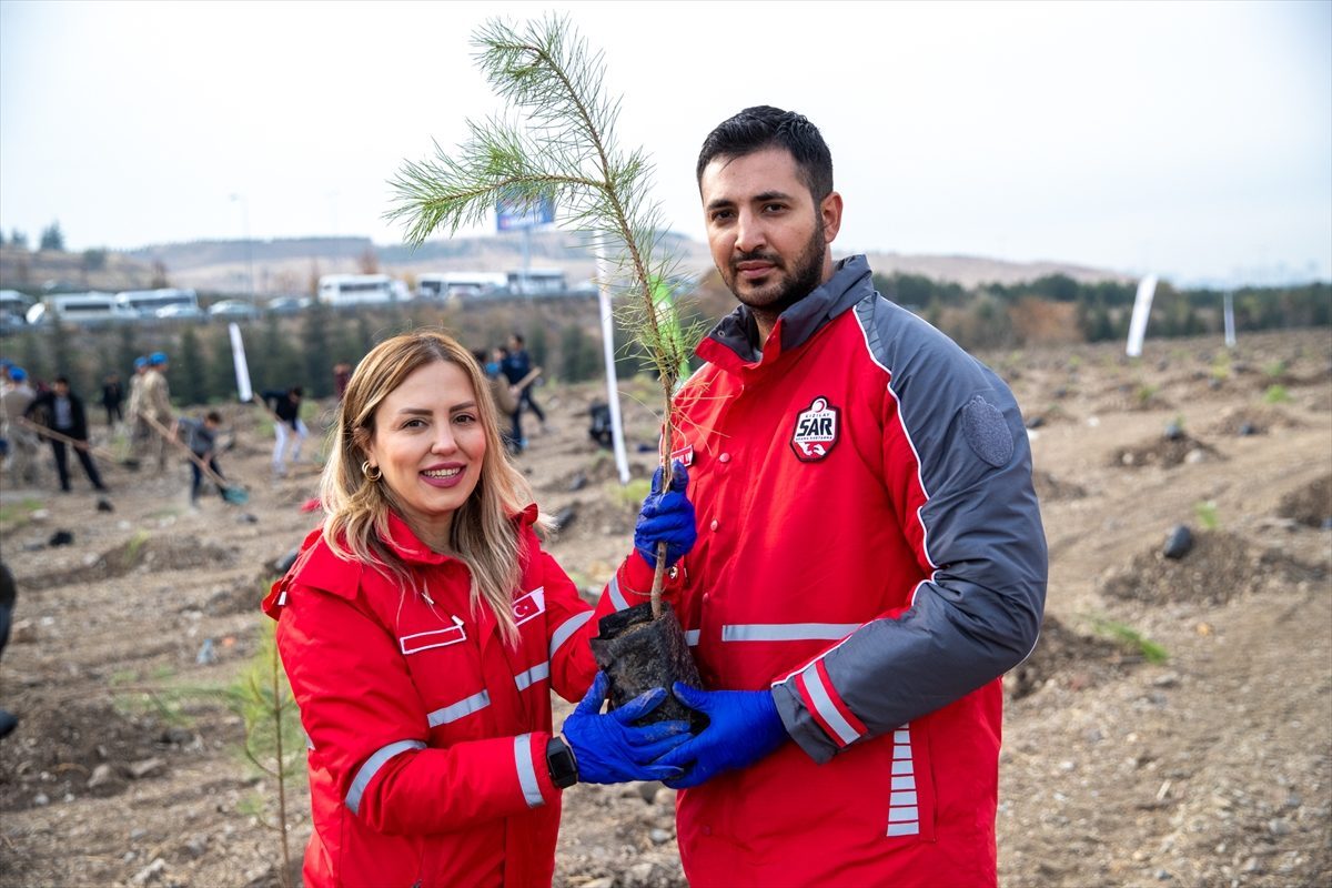 “Hastaya Kan, Ormana Can” projesiyle 4,7 milyon fidan toprakla buluştu