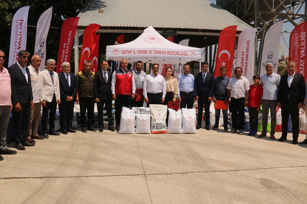 Hatay’da 1387 depremzede çiftçiye tohum desteğinde bulunuldu