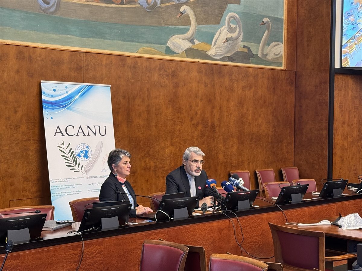 İran Büyükelçisi Ali Bahreini, BM’de ABD ile devam eden müzakerelere ilişkin gazetecilere konuştu:
