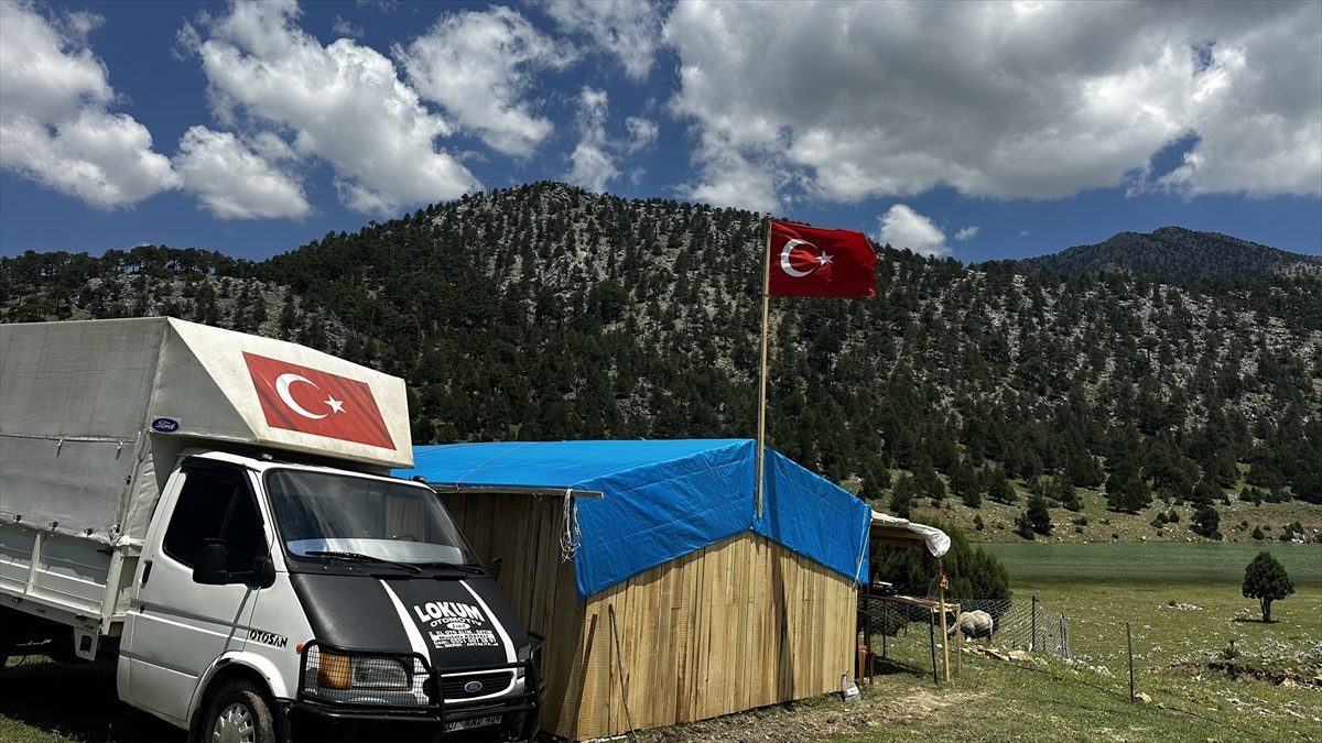 Isparta’da Yörüklerin yayla göçü başladı