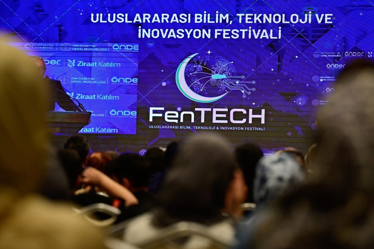 İstanbul’da, “FenTech 2026 Bilim, Teknoloji ve İnovasyon Festivali” başladı