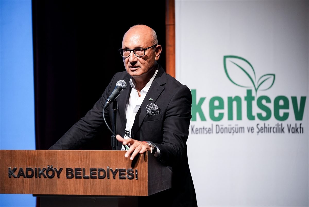 İstanbul’da “Her Yönüyle Kentsel Dönüşüm: İstanbul Anadolu Yakası Zirvesi” düzenlendi
