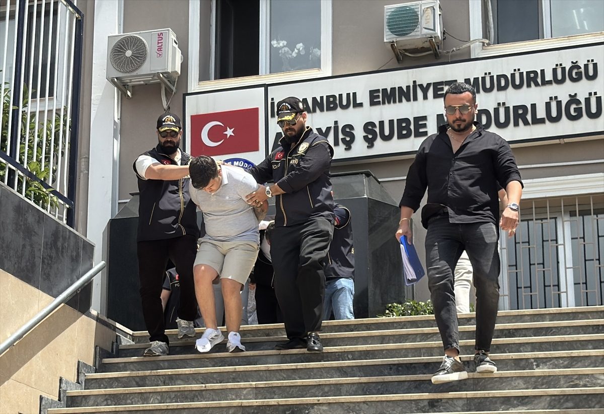 İstanbul’da suç örgütüne yönelik operasyonda yakalanan 5 şüpheli adliyede