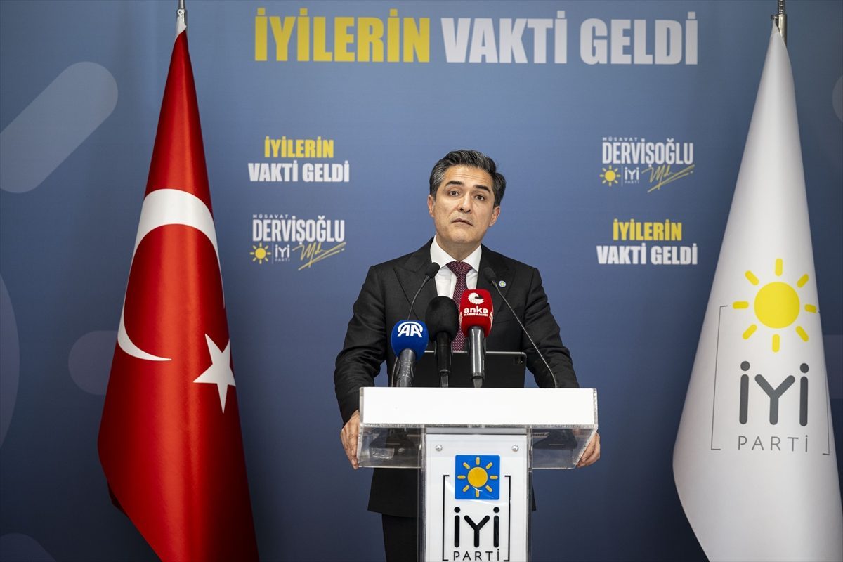 İYİ Parti Sözcüsü Kavuncu, basın toplantısı düzenledi