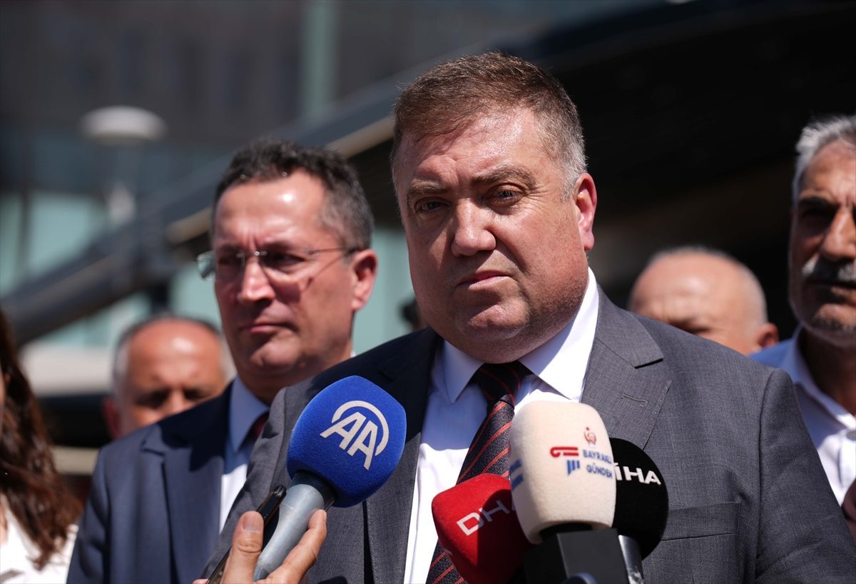 İzmir’de taksici Deniz Örer’i silahla öldüren sanık hakim karşısında