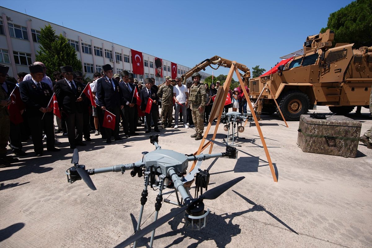 İzmir’de Türk Kara Kuvvetlerinin kuruluşunun 2235. yılı kutlandı