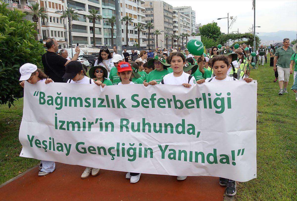 İzmir’de “Yeşilay Bağımsızlık Festivali” düzenlendi