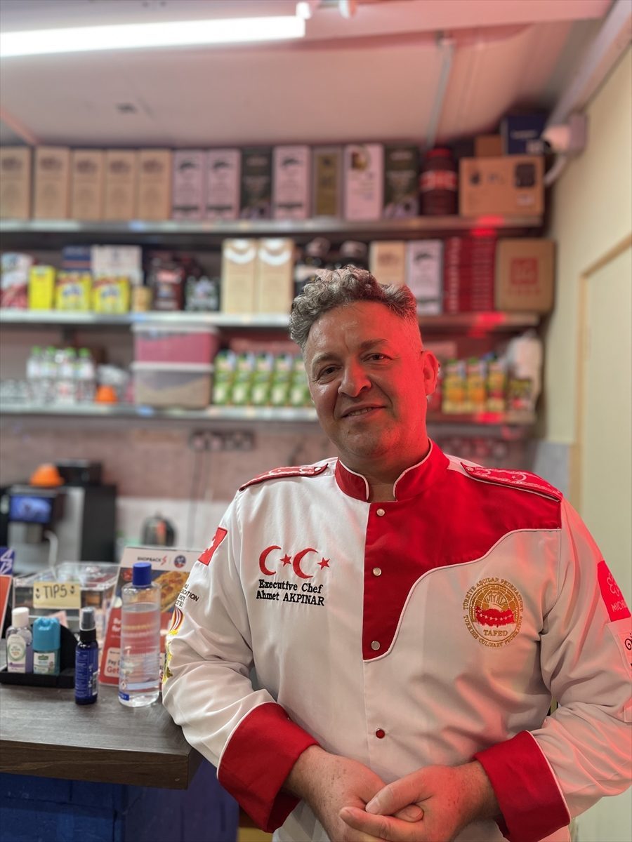 Kahramanmaraşlı şef Akpınar, 26 yıldır Singapur’da Türk mutfağını tanıtıyor