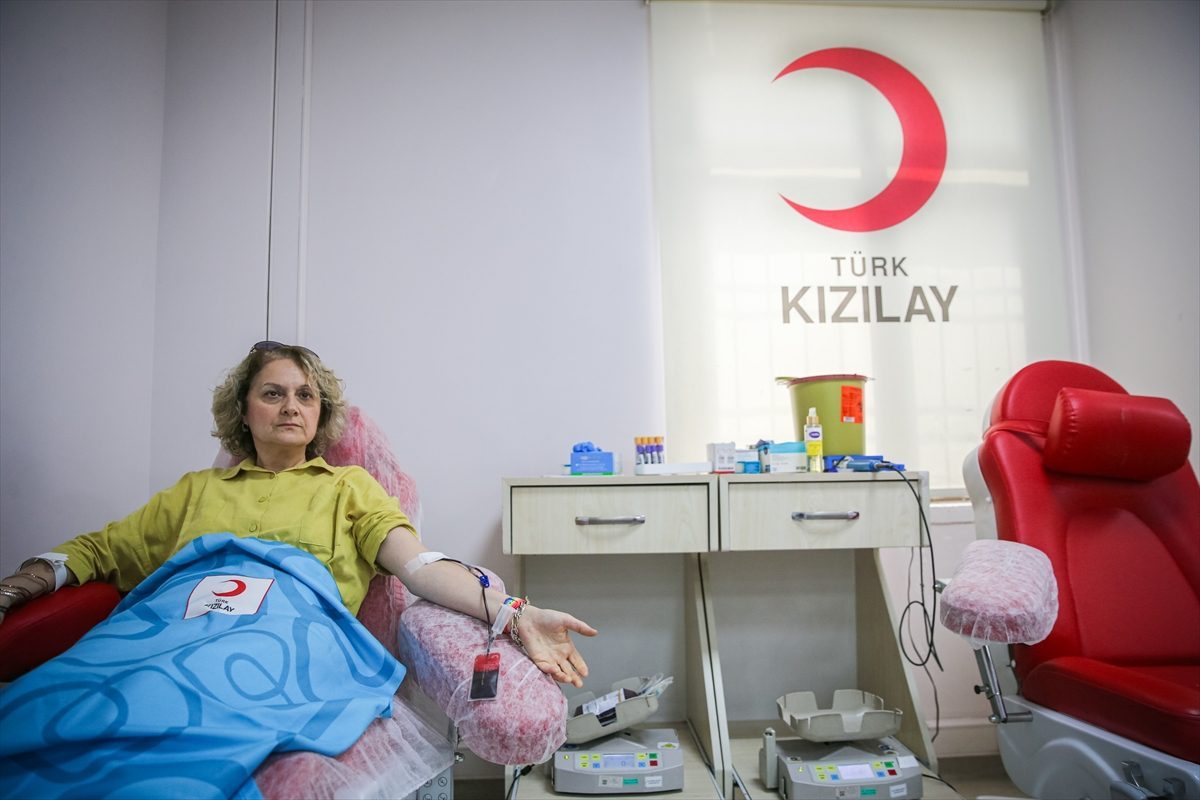 Kan bağışı duyarlılığı sayesinde hastaların hayatına dokunuyor