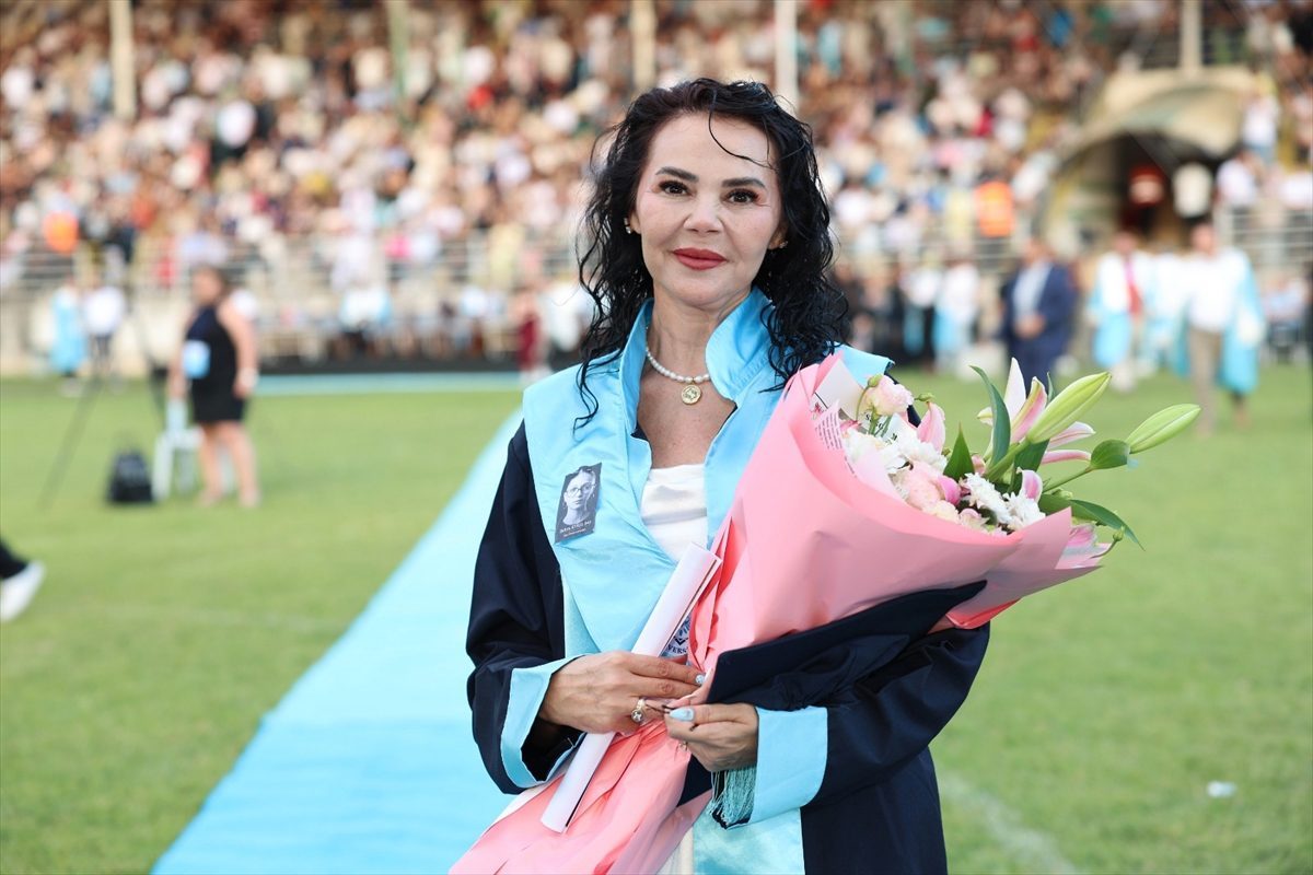 Kanseri yenen kızının desteğiyle bölüm ikincisi oldu