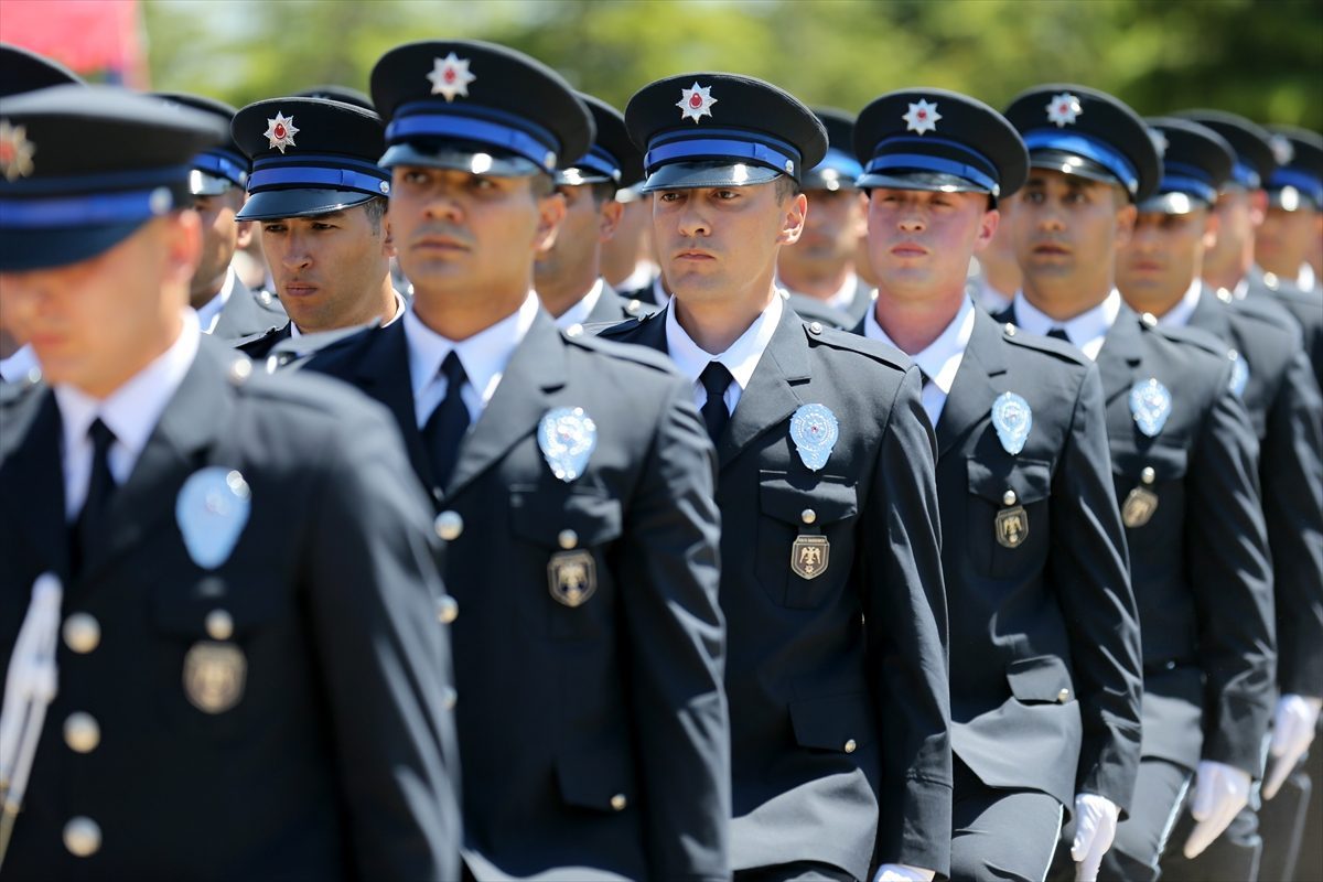 Karabük’te 408 polis adayı mezun oldu