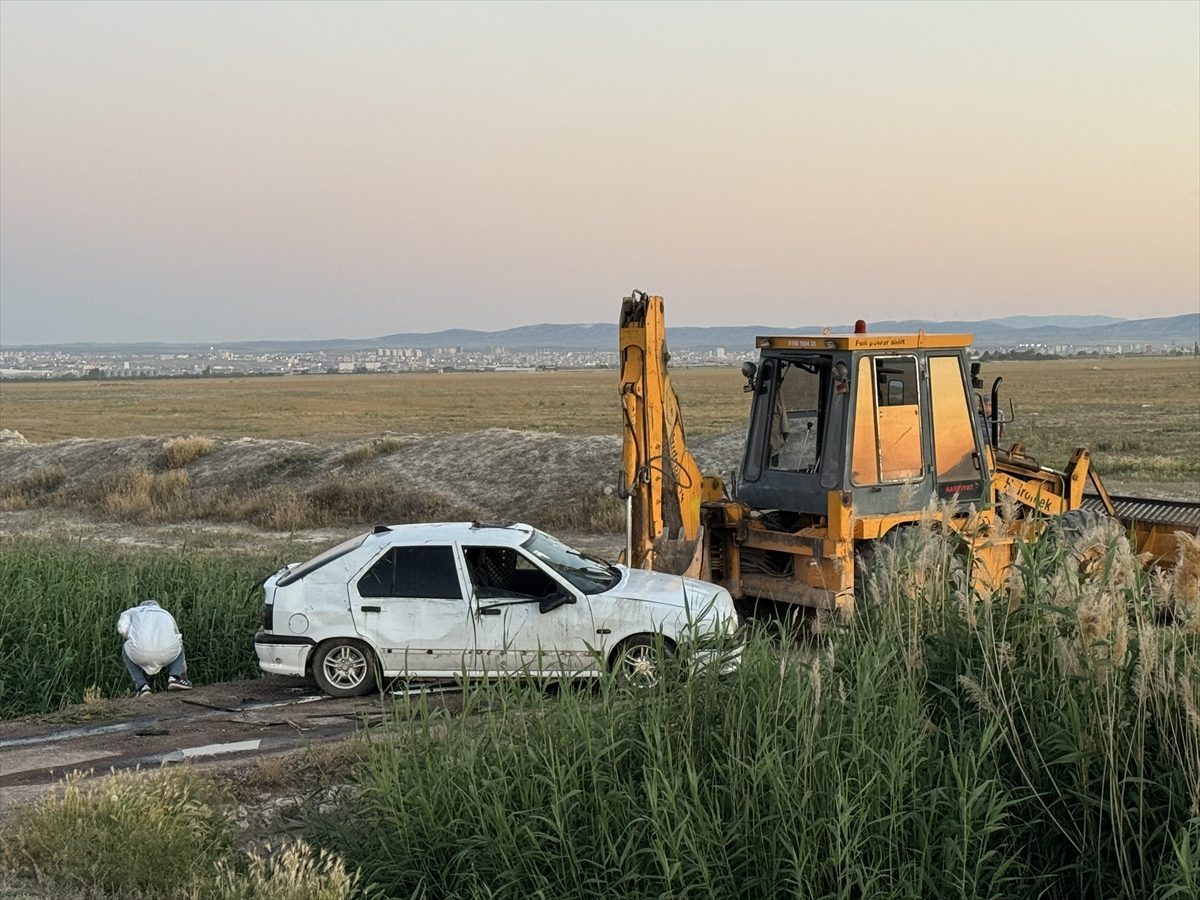 Karaman’da dereye devrilen otomobildeki 3 çocuk öldü, 4 kişi yaralandı