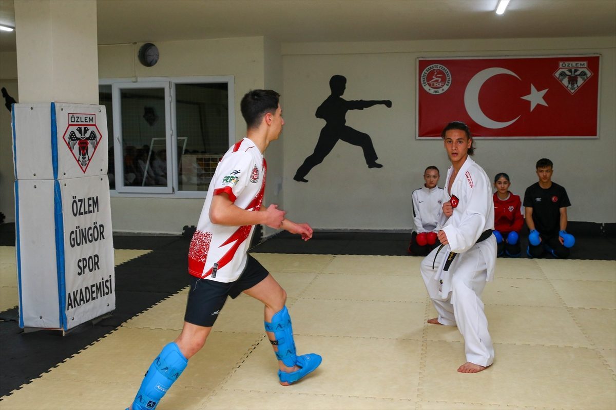 Karate için 5 yıldır babası ve kardeşlerinden uzakta yaşıyor