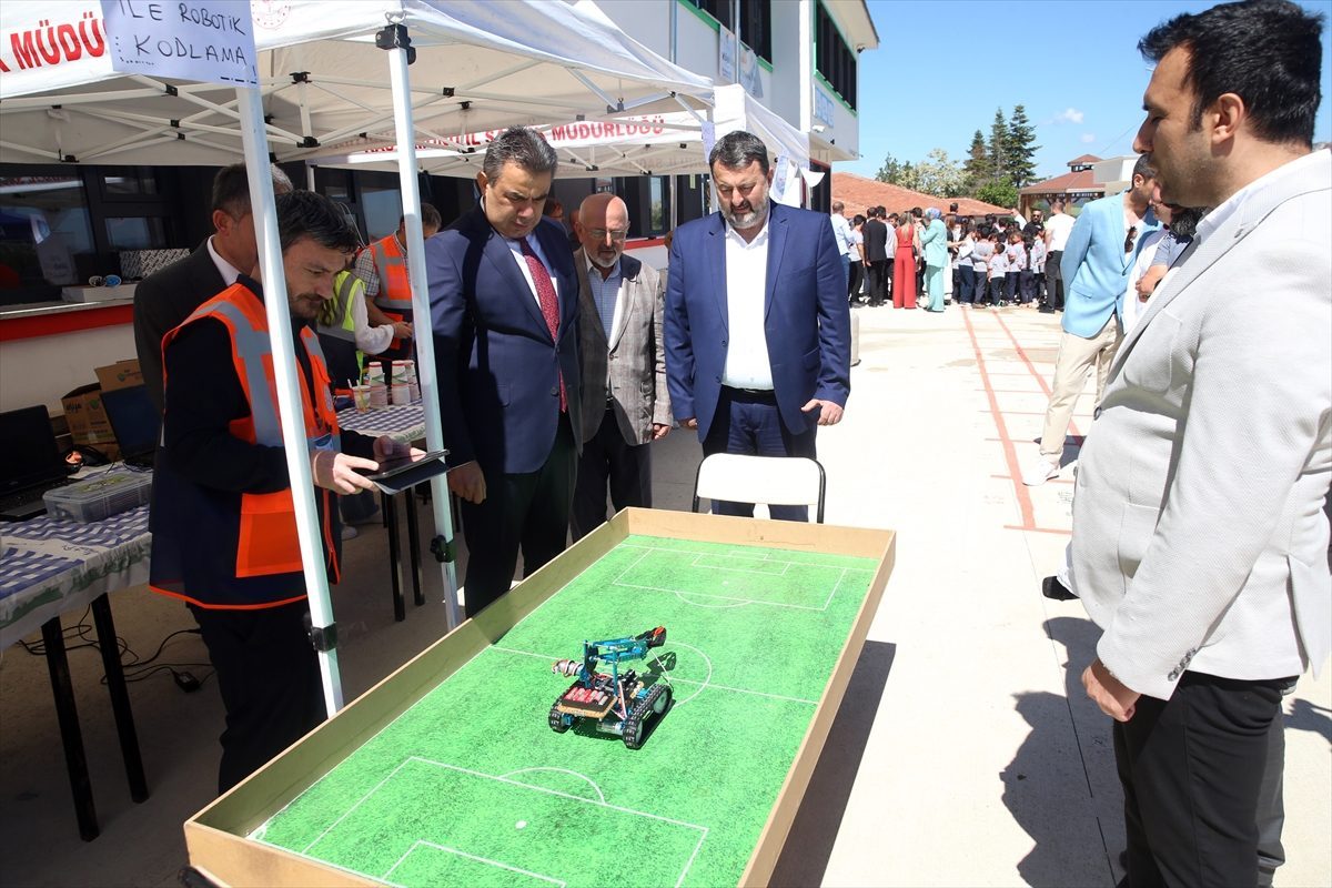 Kastamonu’da “Köyde Bilim Var: Keşfet, Tasarla, Üret Projesi” şenliği yapıldı